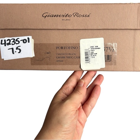 Gianvito Rossi Portofino 70 Suede Sandals - Picture 11 of 12